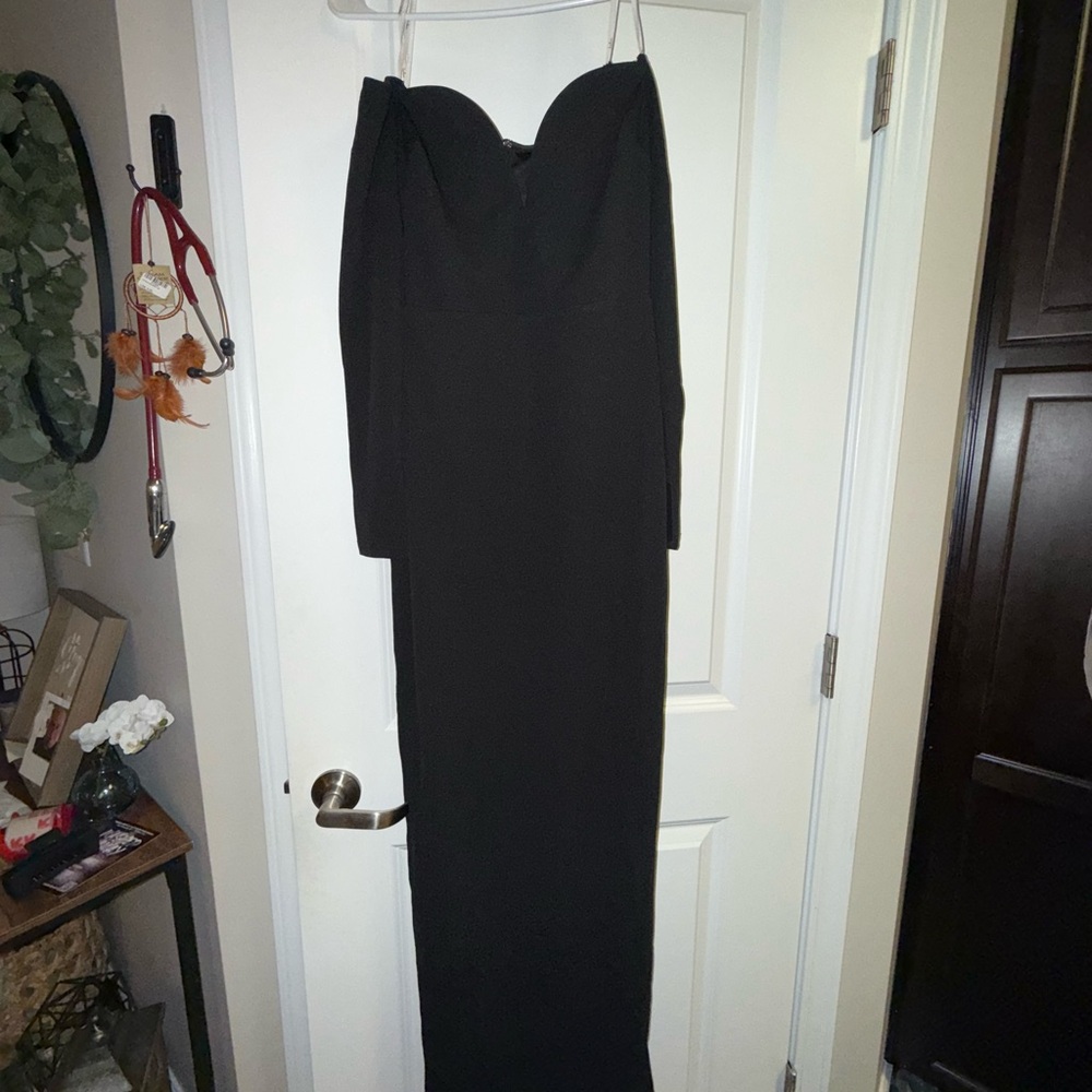 Elegant Black Strapless Dress